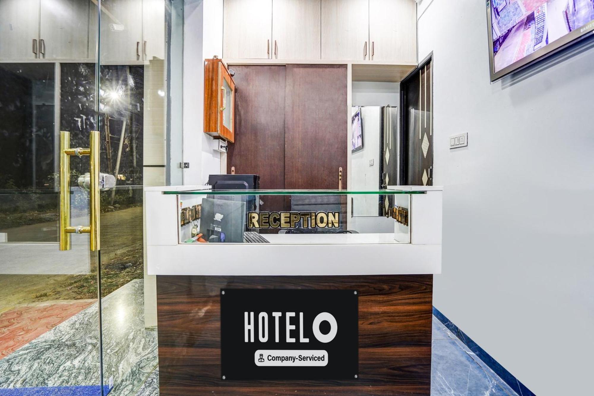 Super Hotel O Brilliant Convention Centre Formerly Madhur Shree 印多尔 外观 照片