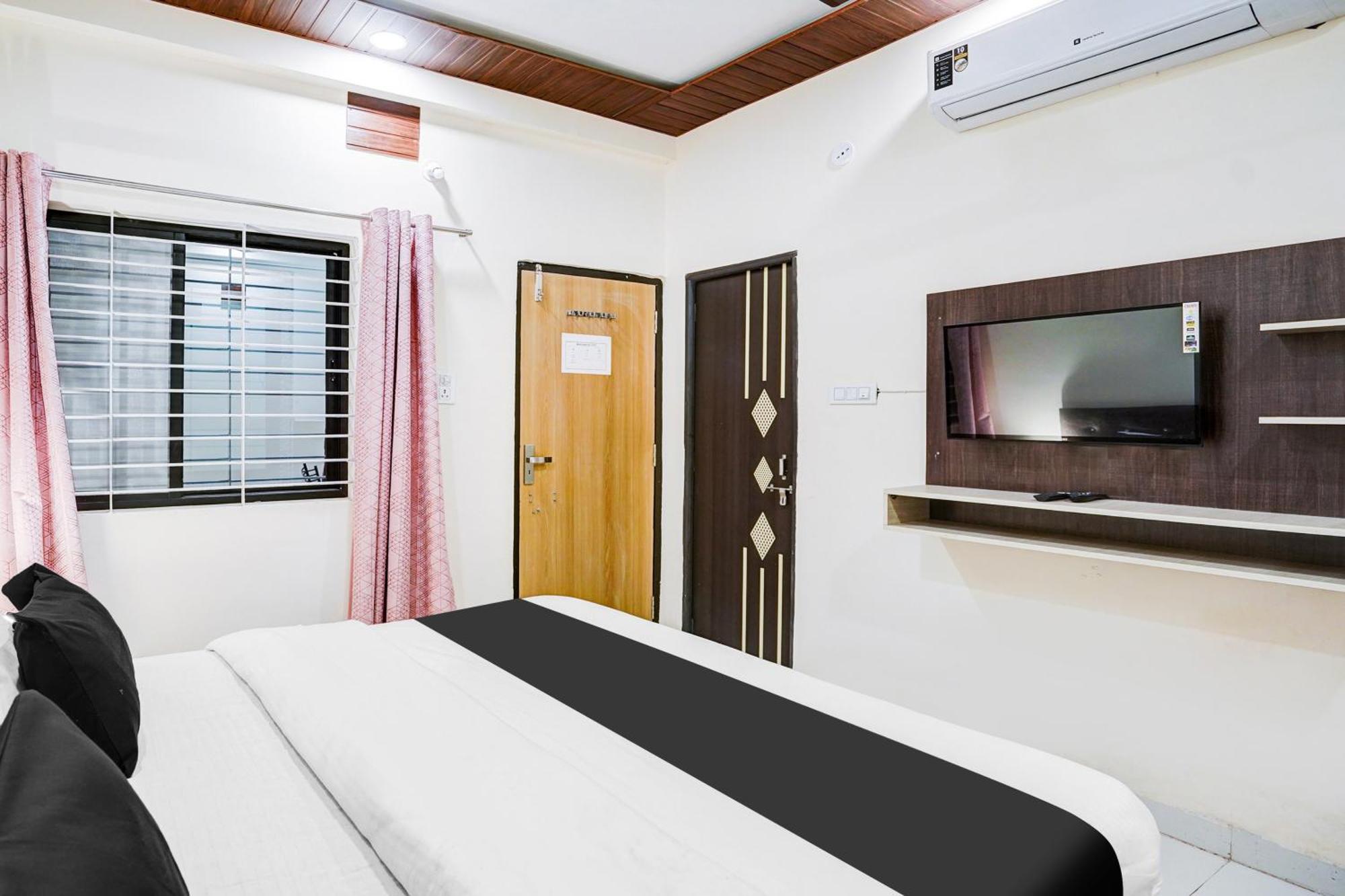 Super Hotel O Brilliant Convention Centre Formerly Madhur Shree 印多尔 外观 照片